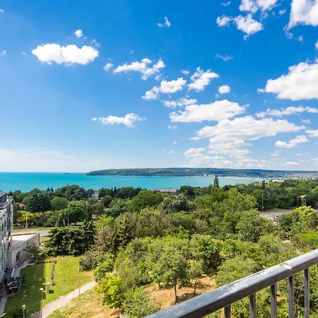 Blue Yonder - Sea View Appartement *